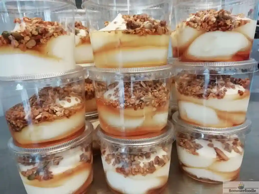 Fromage-blanc, granola et sirop d'érable