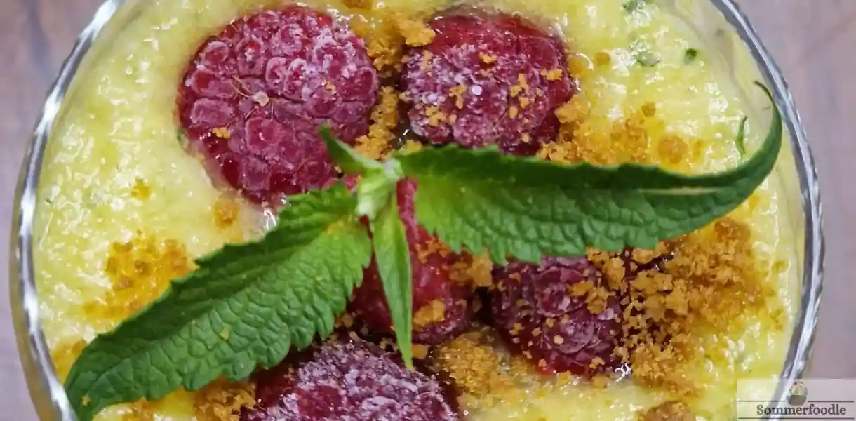 Gaspacho d'ananas framboises et menthe