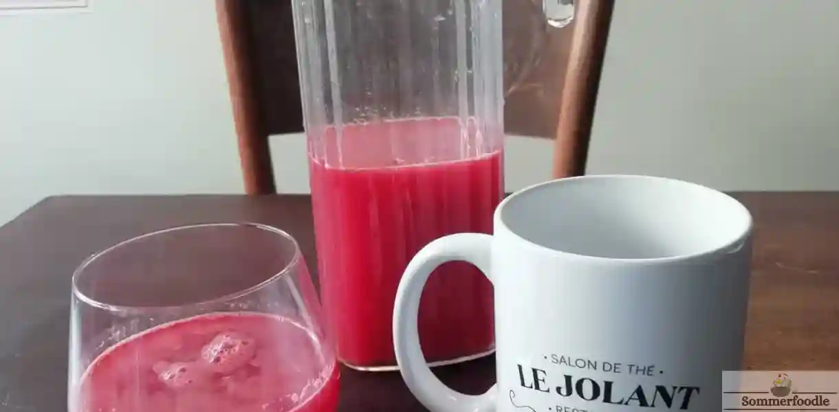 Jus de pastèque au salon de thé le Jolant