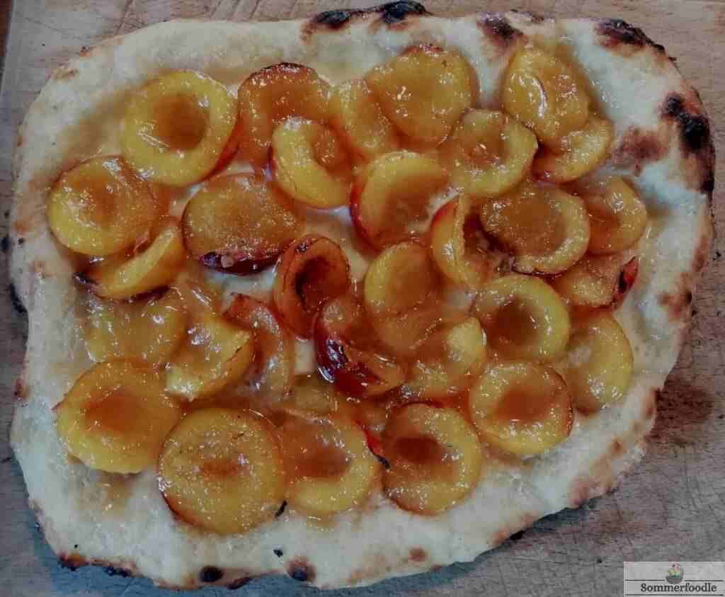 Pizza sucrée aux mirabelles
