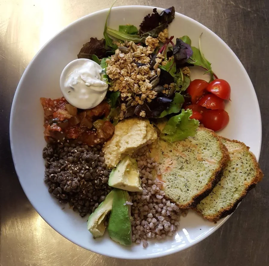 Assiette de poke ball