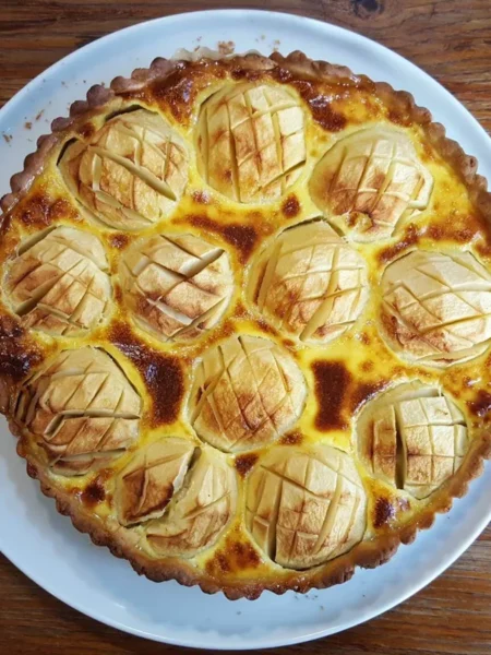 Tarte aux pommes normande