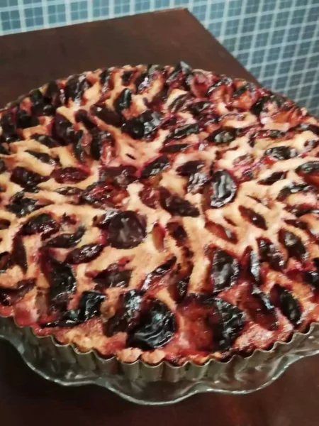Tarte aux prunes et crème d'amande