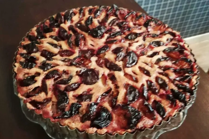Tarte aux prunes et crème d'amande