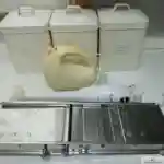 Ustensiles de cuisine : mandoline, plongeur, batteur