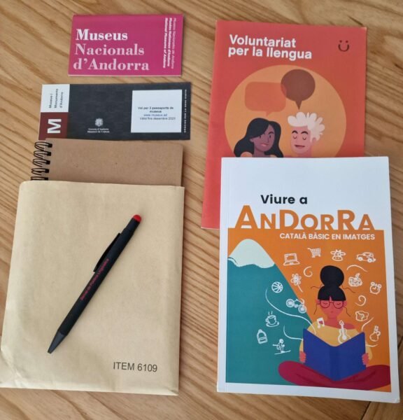 Contenu du sac du programme de "llengua catala" en Andorre