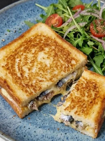 Croque-sardine cuit à la poêle