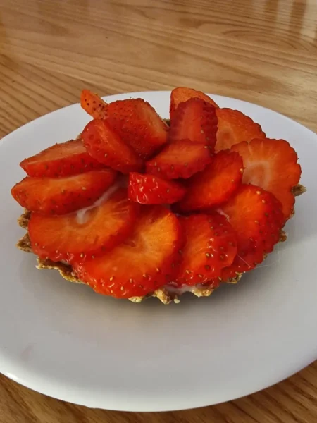 Tartelette aux fraises sans gluten. Pâte ultra fine et croustillante.