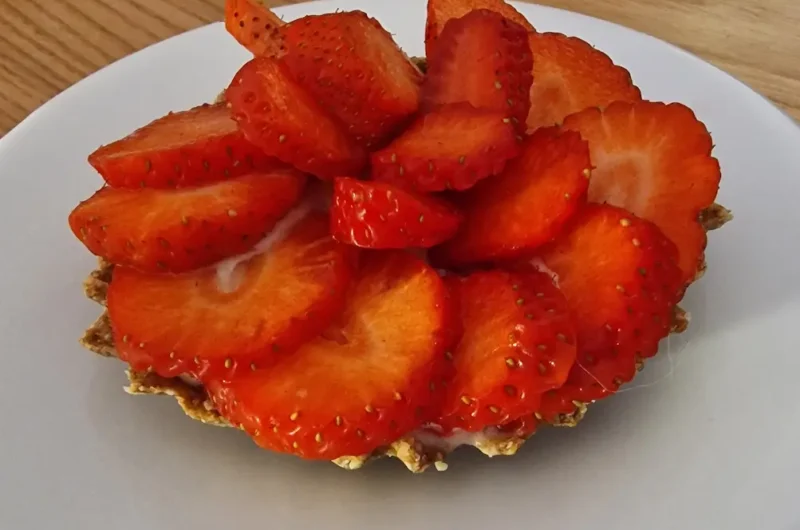 Tartelette aux fraises sans gluten. Pâte ultra fine et croustillante.