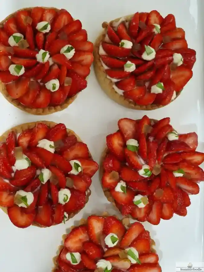 Tartelettes aux fraises et basilic