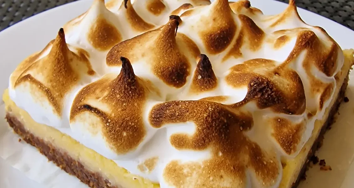 carré citron keto comme une tarte au citron meringuée