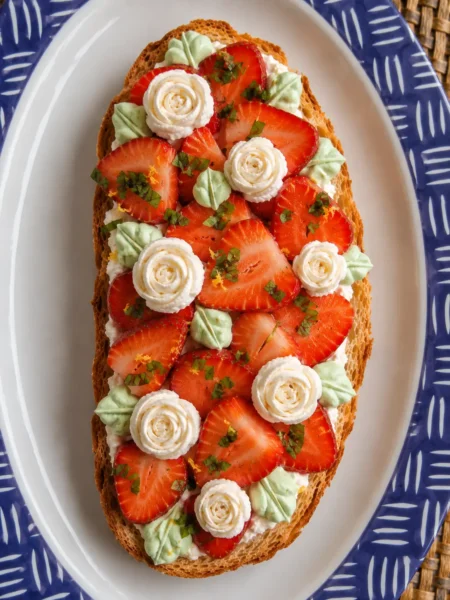 Torrada-fraises-ricotta comme un pà tomaquet
