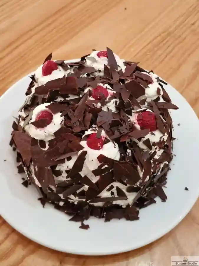 Forêt noire kéto aux framboises