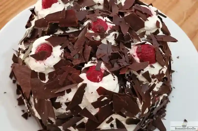 Forêt noire kéto aux framboises